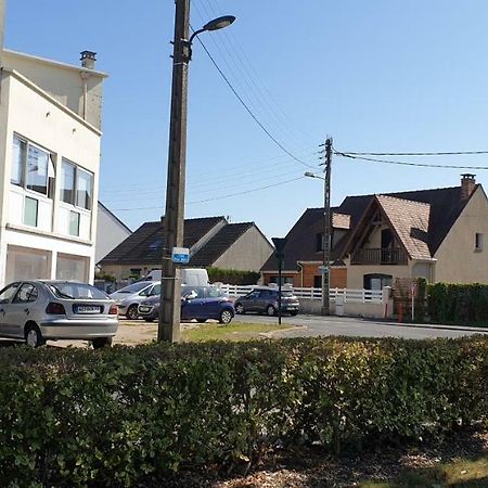 Les Lilas Ozoir-la-Ferriere Exterior photo
